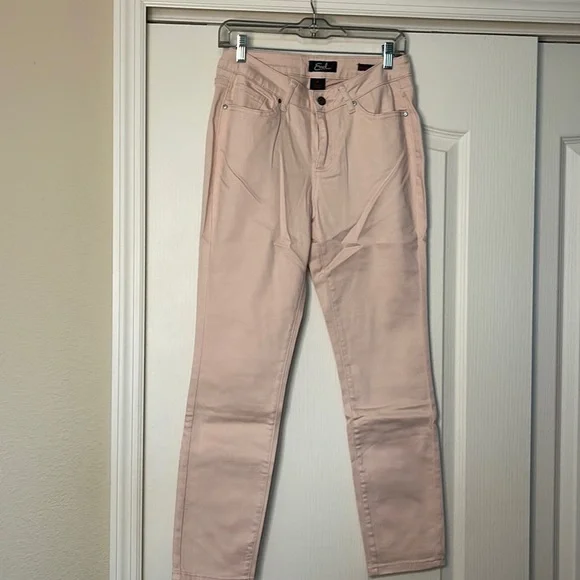 Earl jeans light pink color - Picture 1 of 3